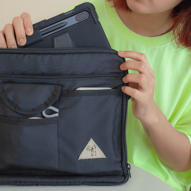 All-in-one iPad Clutch