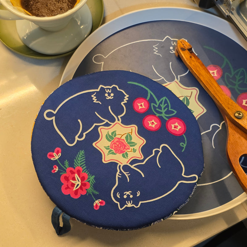 Kitty & Peranakan Flowers Pot holder
