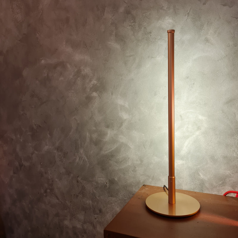 Dimmable corner floor standing lamp