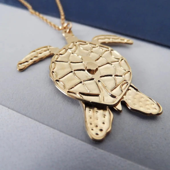 Gold sea 2025 turtle pendant