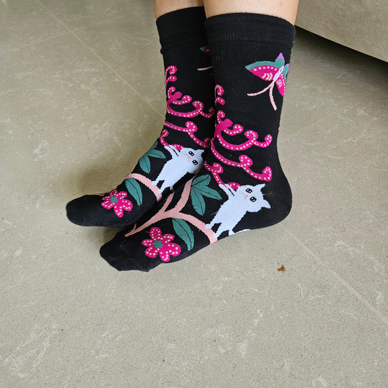 Batik & Kitty Series Socks - Pink Flora Motif