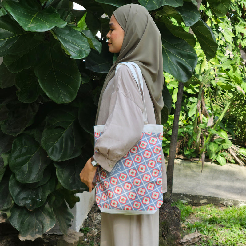 Peranakan Tote Bag - Grey