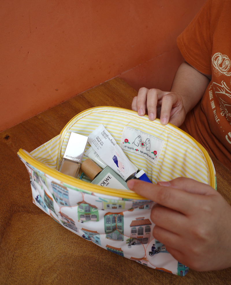 Peranakan Shophouse Quilted Makeup Pouch: