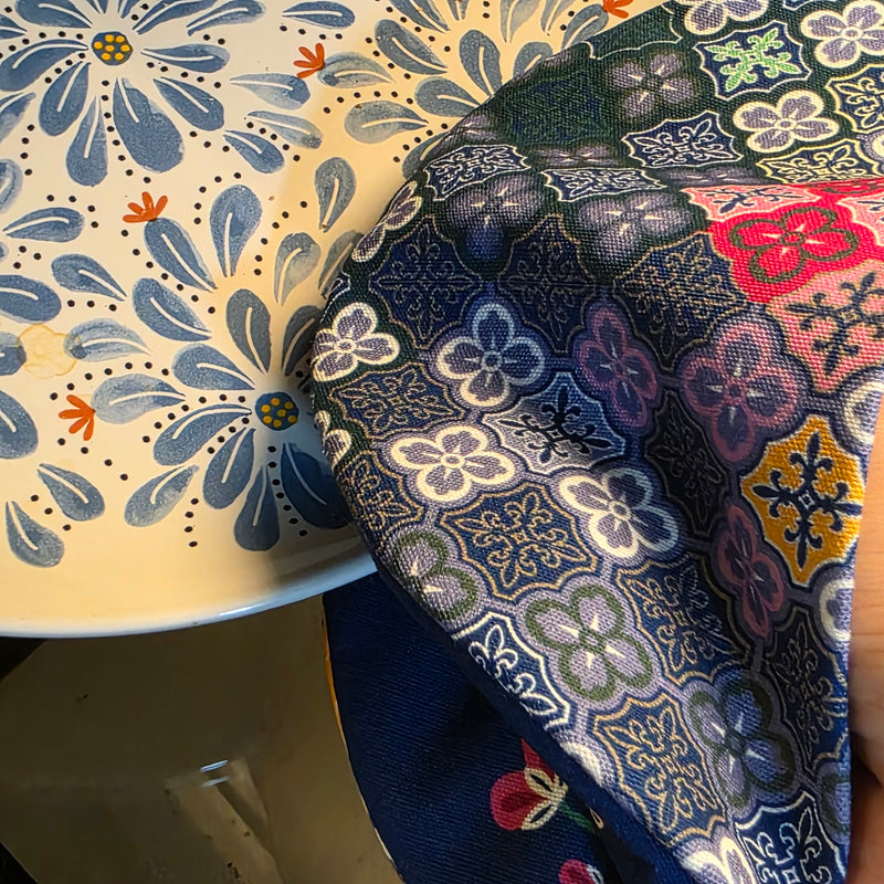Kitty & Peranakan Flowers Pot holder