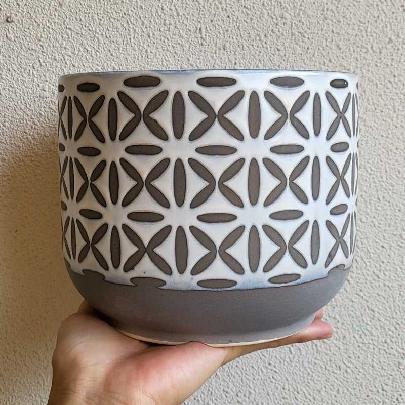 Ceramic Cross Tile Pattern Pot