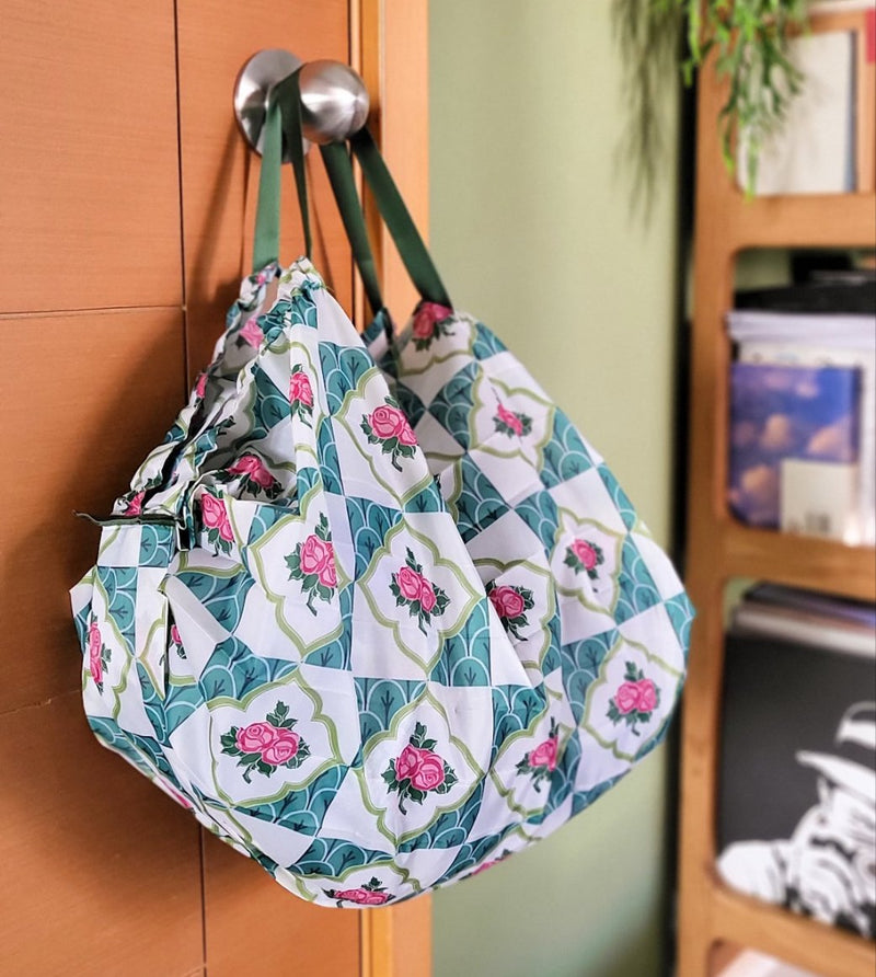 Instantly Fold Shopper Bag Green Rose Tile