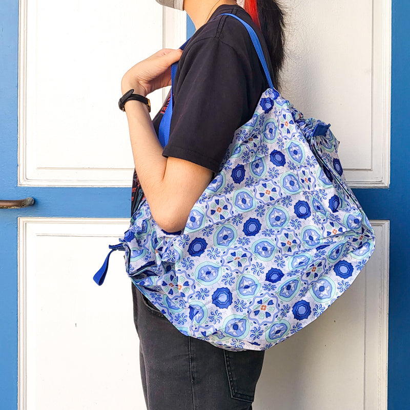 Instantly Fold Shopper Bag Blue Tile