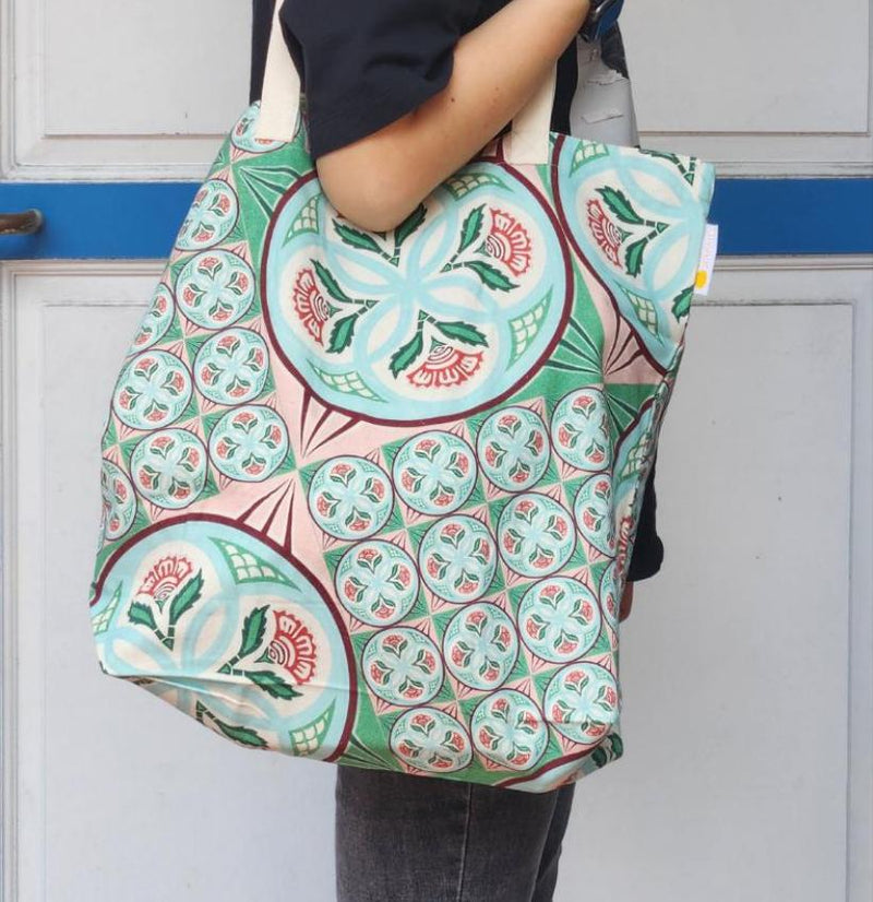 Circle Flower Tile Printed Tote Bag